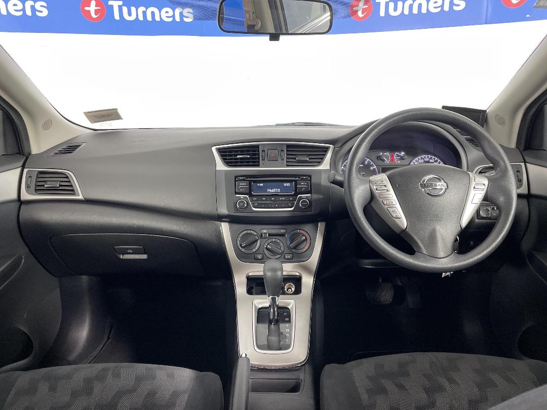 Photo '17' of Nissan Pulsar