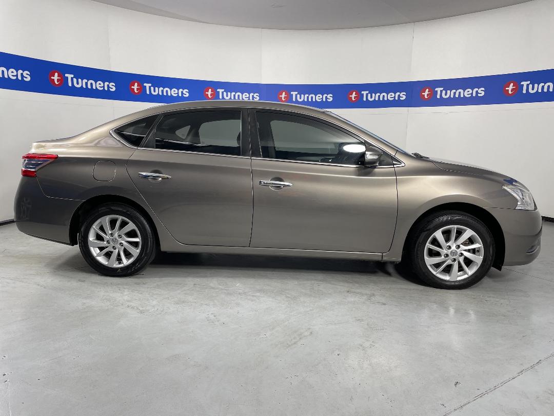 Photo '23' of Nissan Pulsar