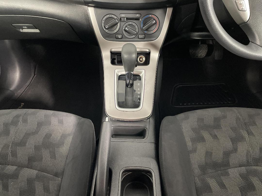 Photo '18' of Nissan Pulsar