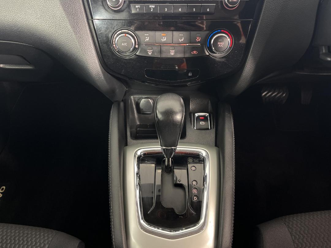 Photo '18' of Nissan Qashqai