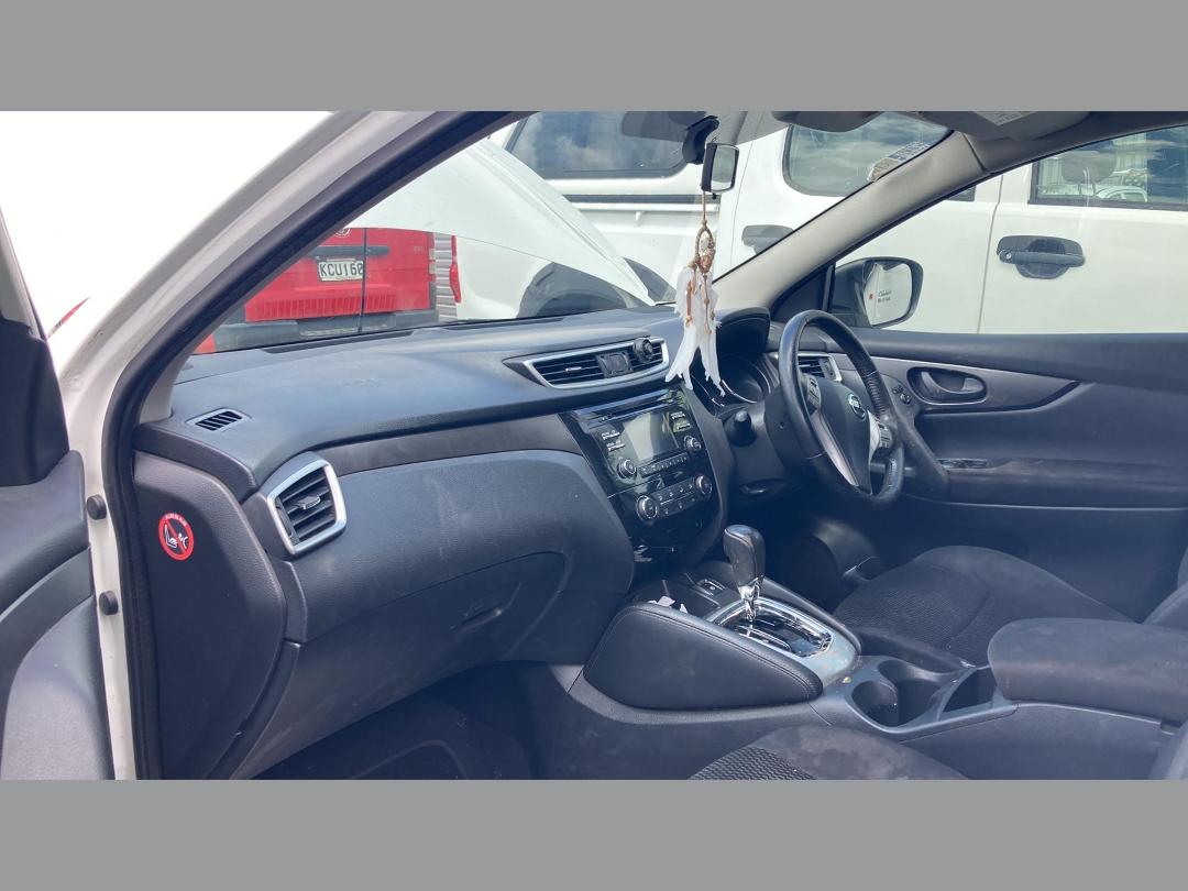 Photo '4' of Nissan Qashqai ST Photo '4' of Nissan Qashqai ST