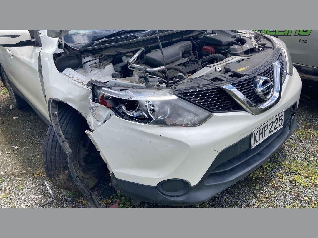 Photo '38' of Nissan Qashqai ST Photo '38' of Nissan Qashqai ST