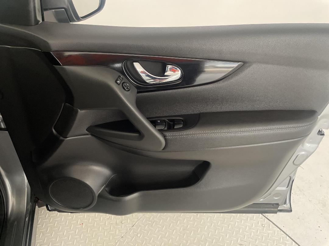 Photo '15' of Nissan Qashqai