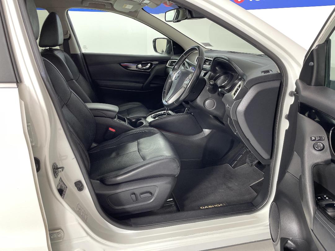 Photo '16' of Nissan Qashqai