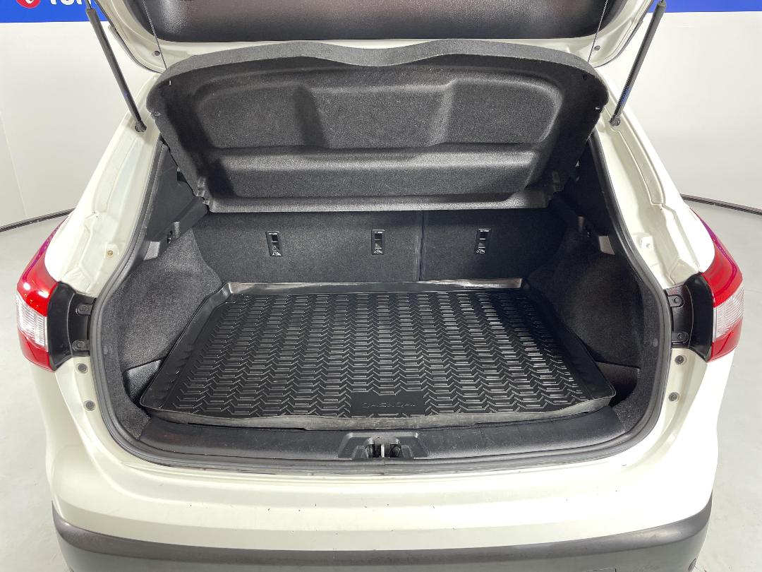 Photo '14' of Nissan Qashqai