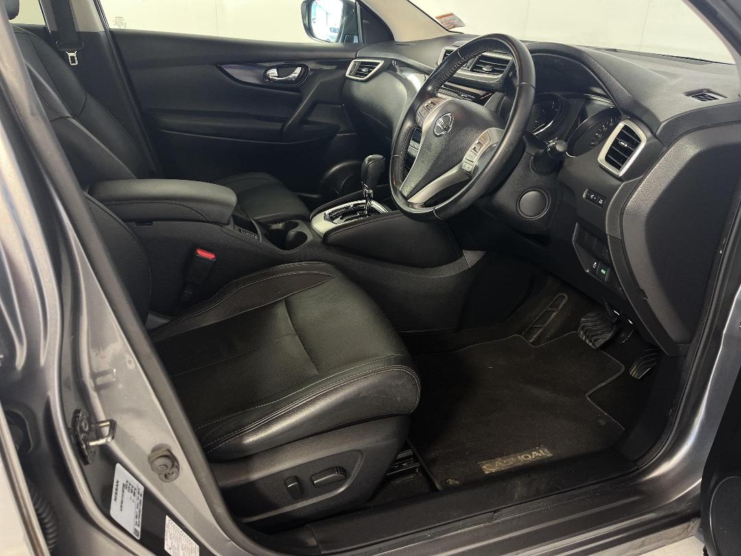 Photo '16' of Nissan Qashqai