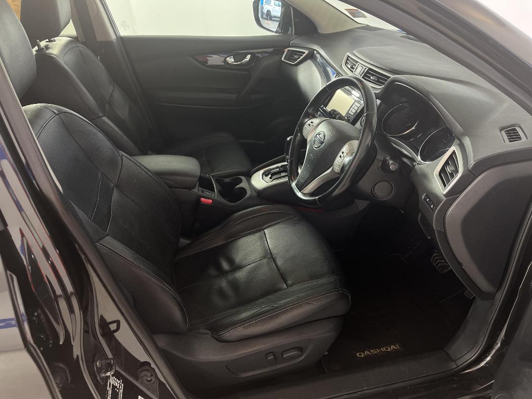 Photo '16' of Nissan Qashqai