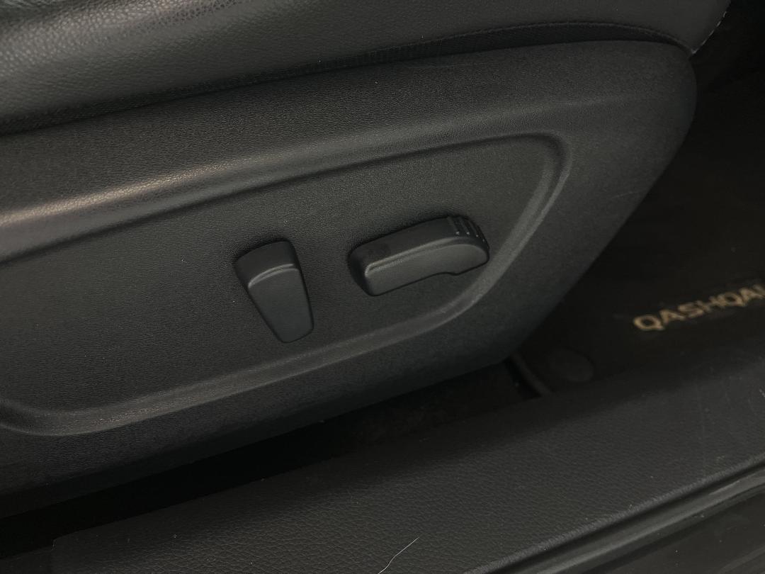 Photo '24' of Nissan Qashqai