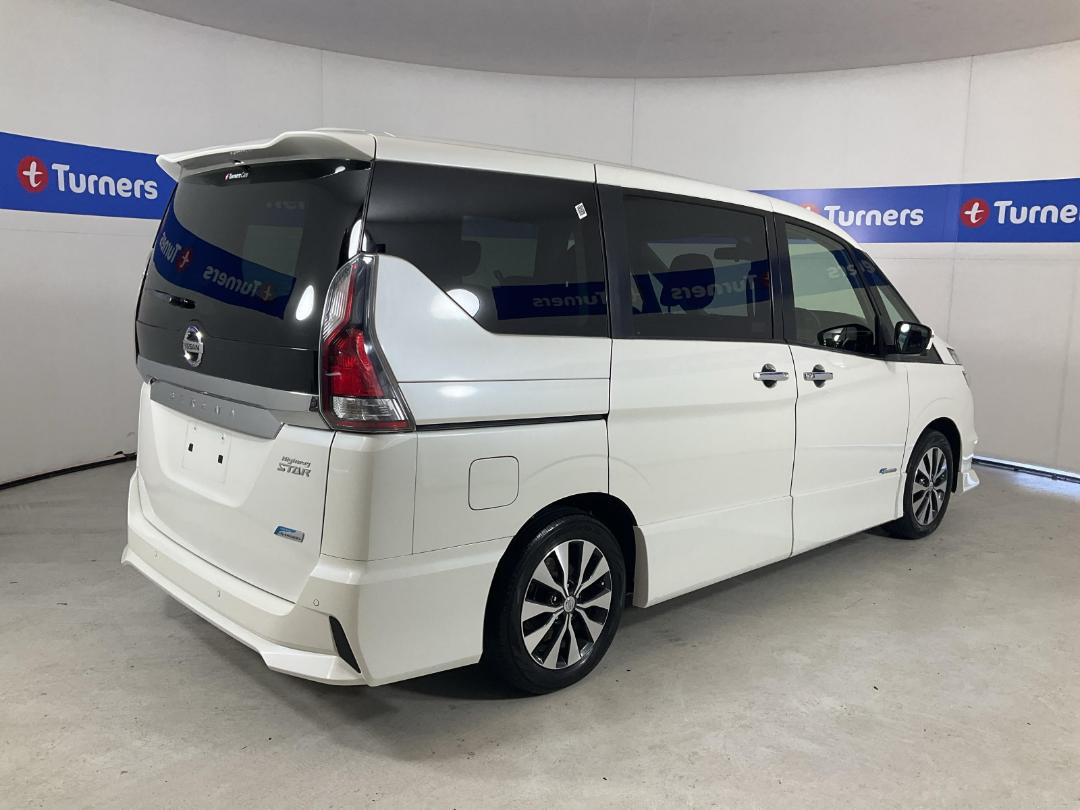 Photo '7' of Nissan Serena