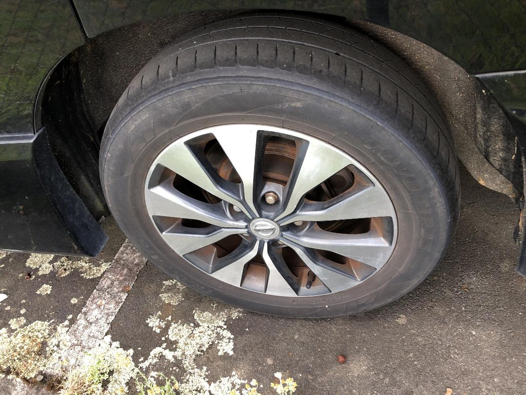 Photo '8' of Nissan Serena 2L Petrol Hybrid