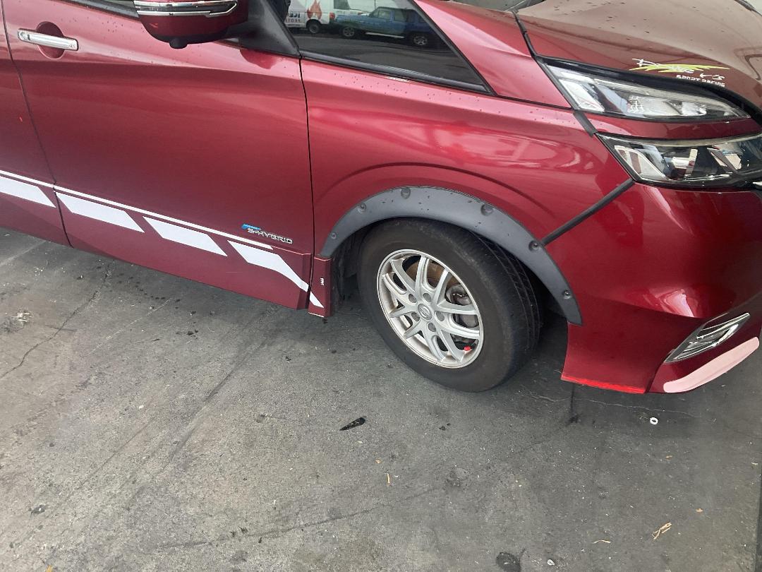 Photo '2' of Nissan Serena Highway Star