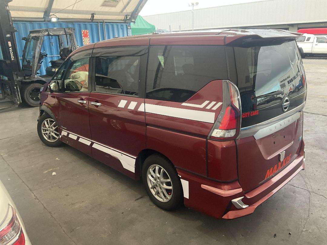 Photo '9' of Nissan Serena Highway Star
