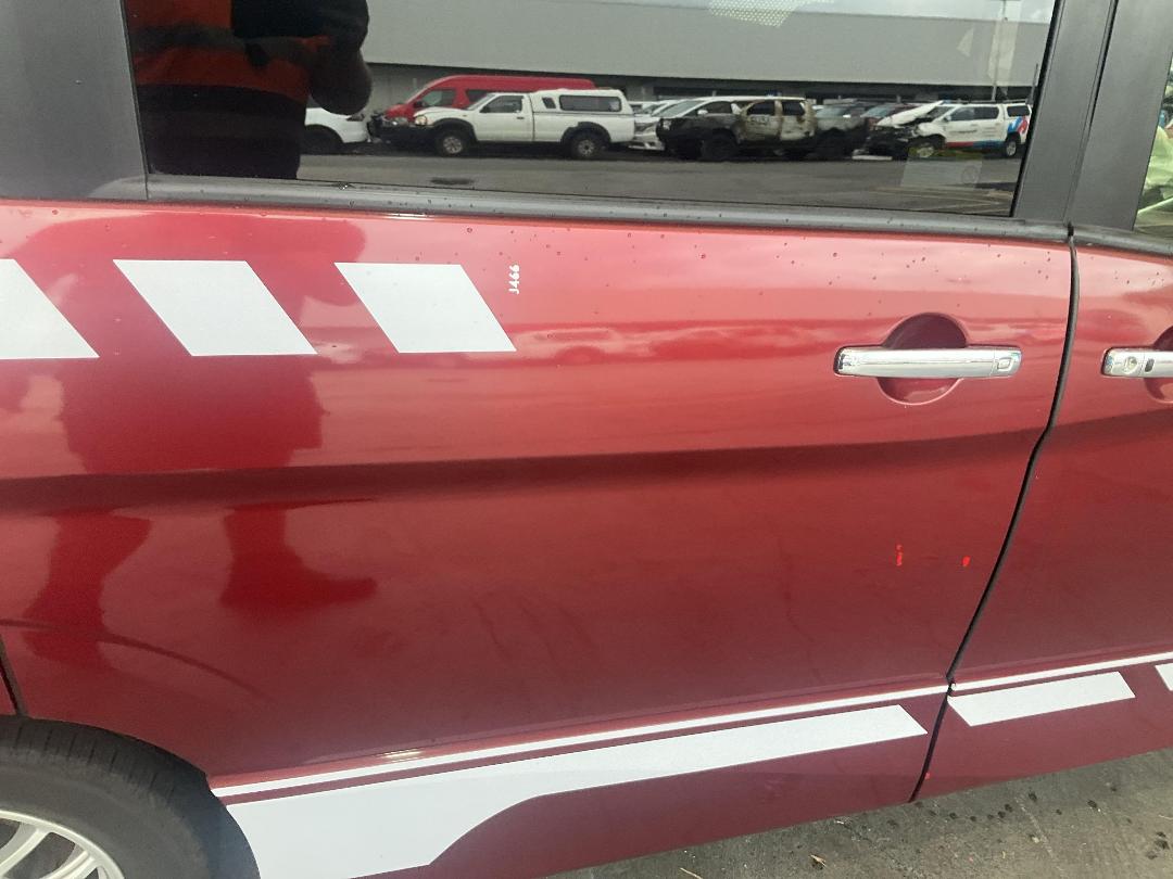 Photo '14' of Nissan Serena Highway Star