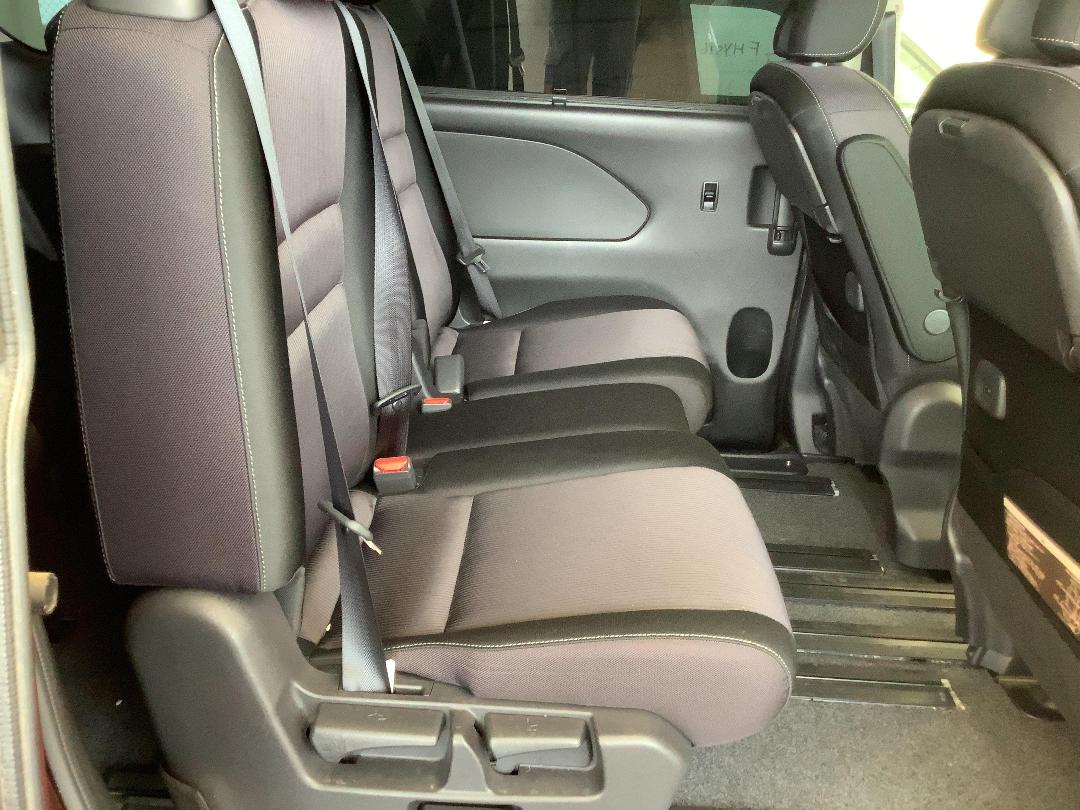 Photo '7' of Nissan Serena