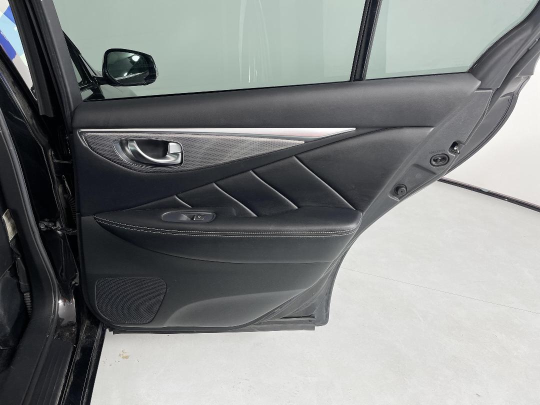 Photo '19' of Nissan Skyline Photo '19' of Nissan Skyline