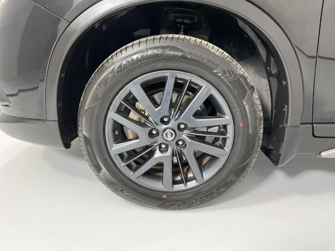 Photo '10' of Nissan X-Trail