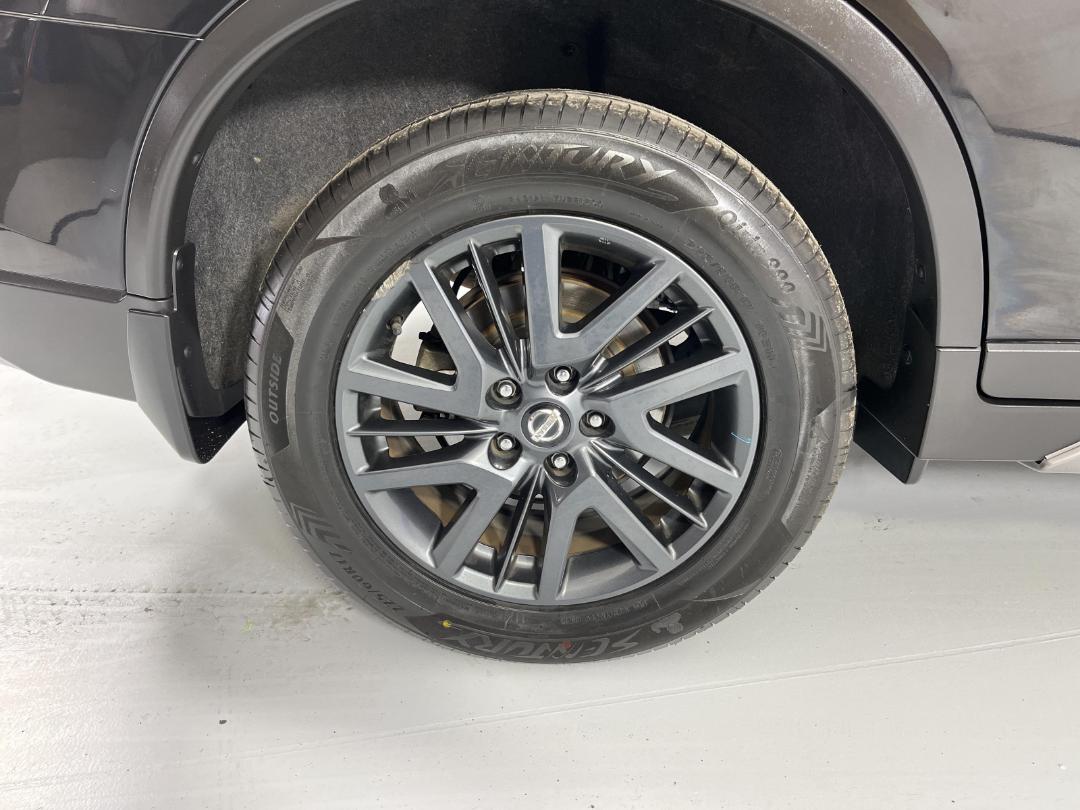 Photo '12' of Nissan X-Trail