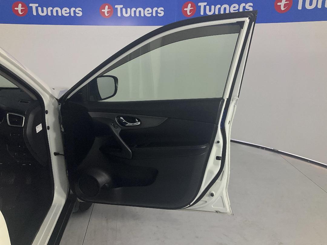 Photo '15' of Nissan X-Trail