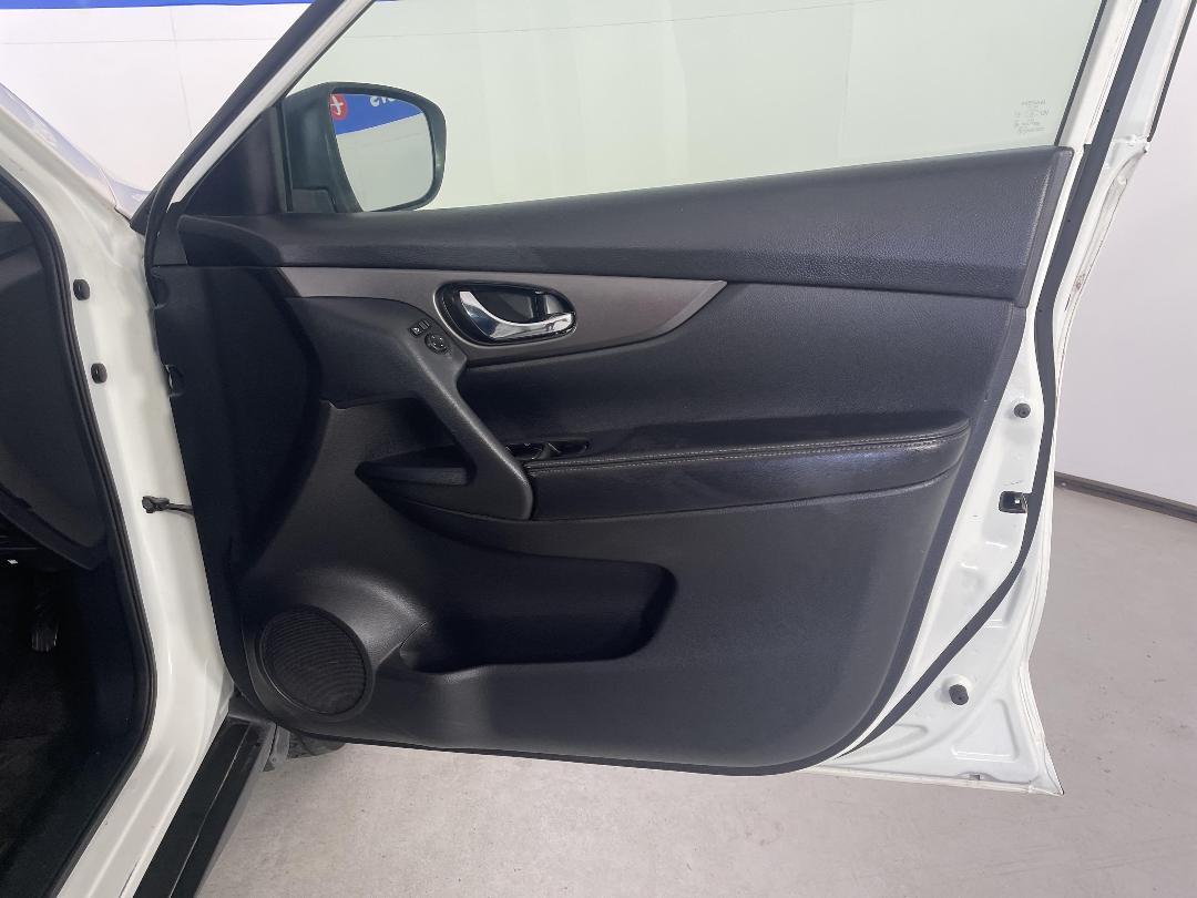 Photo '15' of Nissan X-Trail Photo '15' of Nissan X-Trail