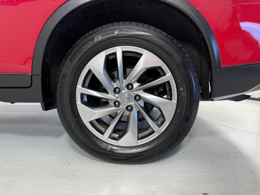 Photo '11' of Nissan X-Trail