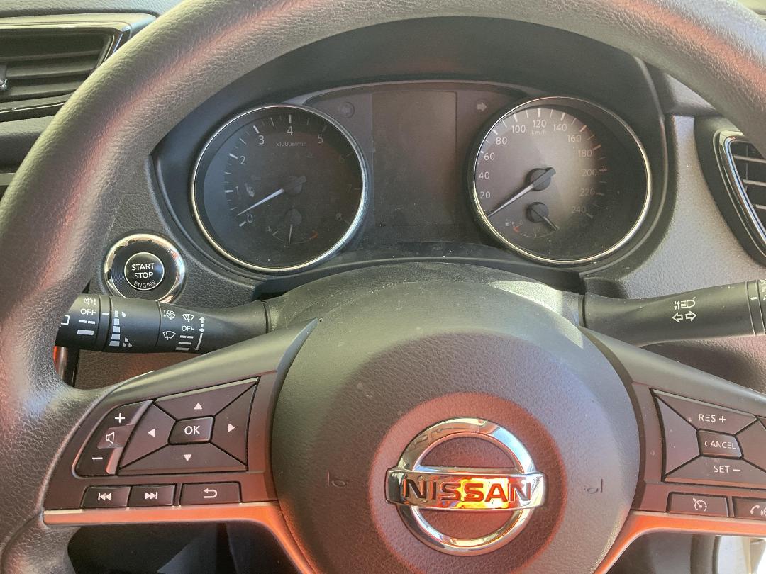 Photo '19' of Nissan X-Trail ST