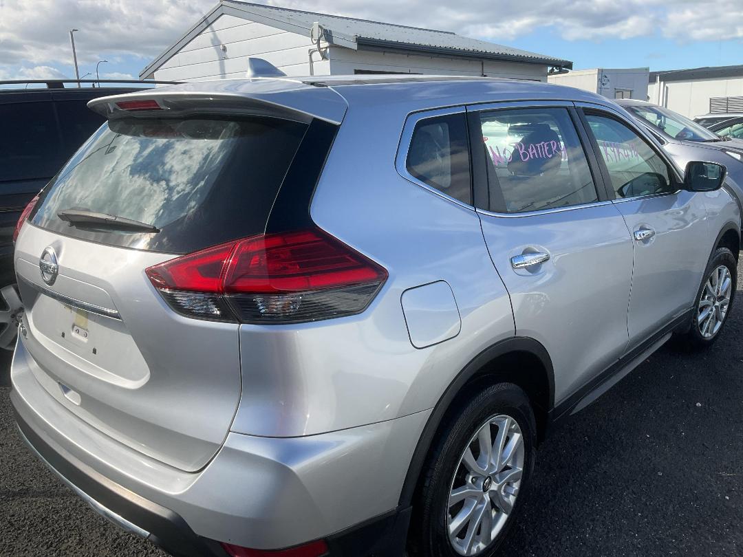 Photo '5' of Nissan X-Trail ST