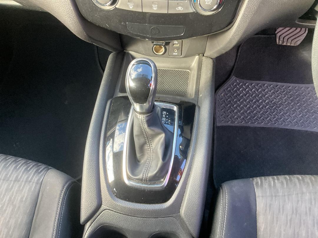 Photo '20' of Nissan X-Trail ST