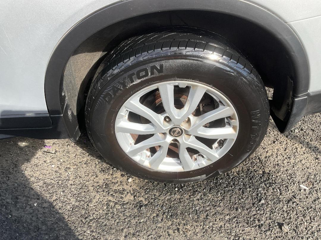 Photo '13' of Nissan X-Trail ST