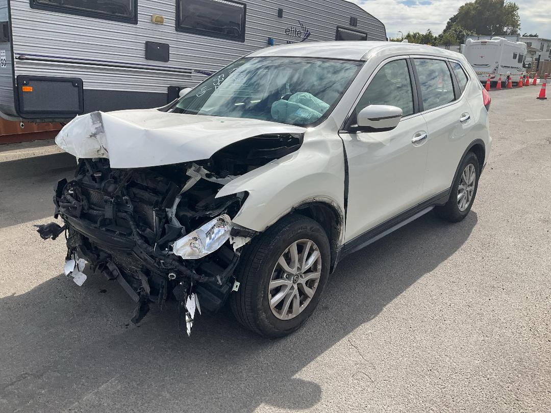 Photo '3' of Nissan X-Trail ST