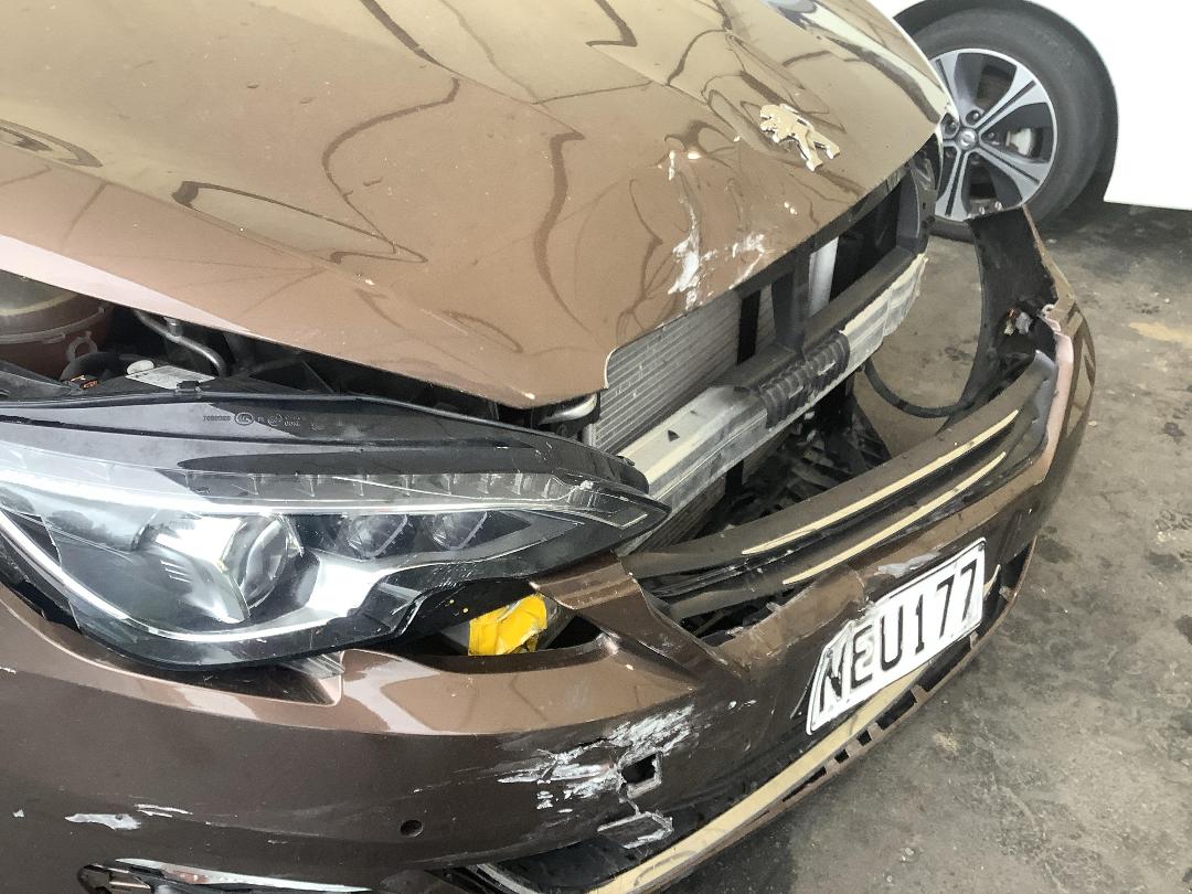 Photo '2' of Peugeot 308 Allure Photo '2' of Peugeot 308 Allure