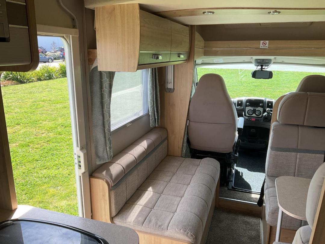 Photo '26' of Peugeot 406 SIGNATURE 196 Motorhome Photo '26' of Peugeot 406 SIGNATURE 196 Motorhome