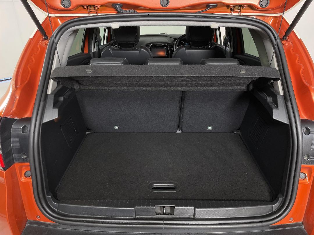 Photo '14' of Renault Captur Photo '14' of Renault Captur