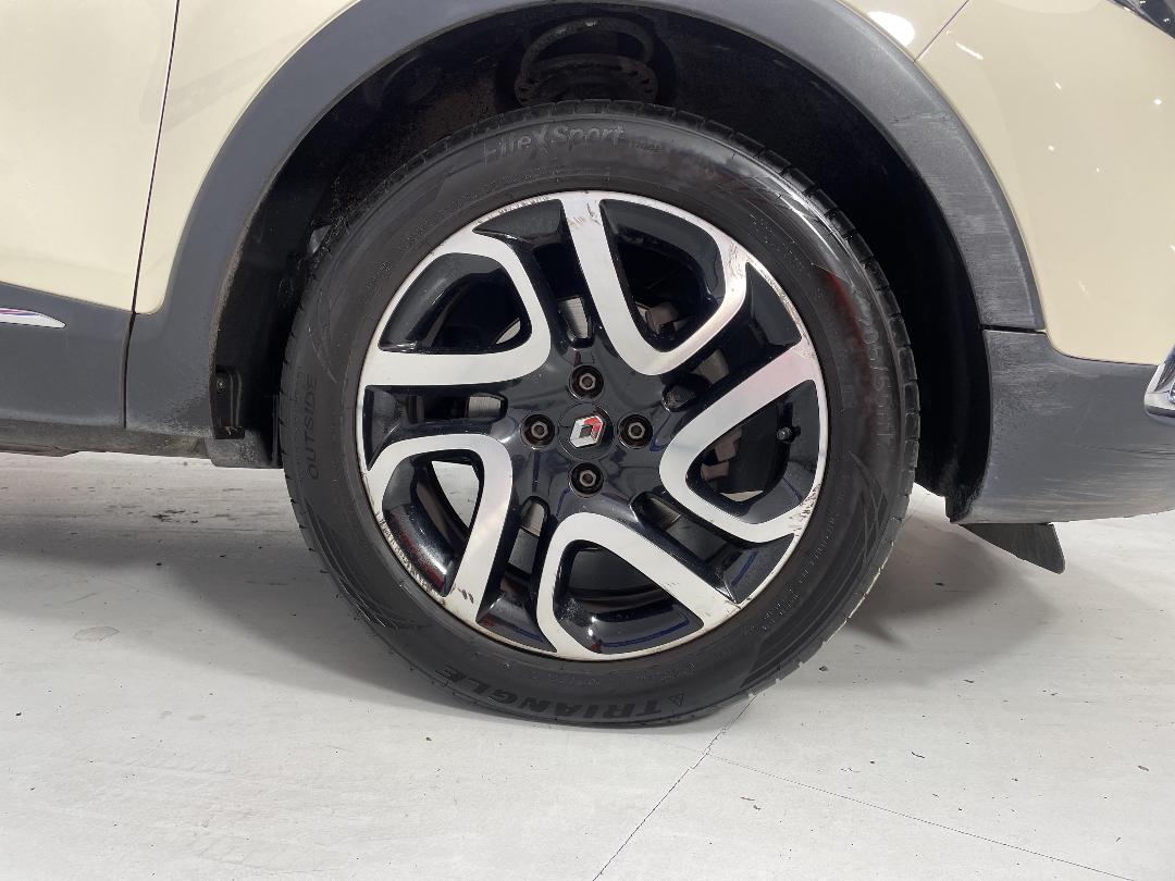 Photo '9' of Renault Captur