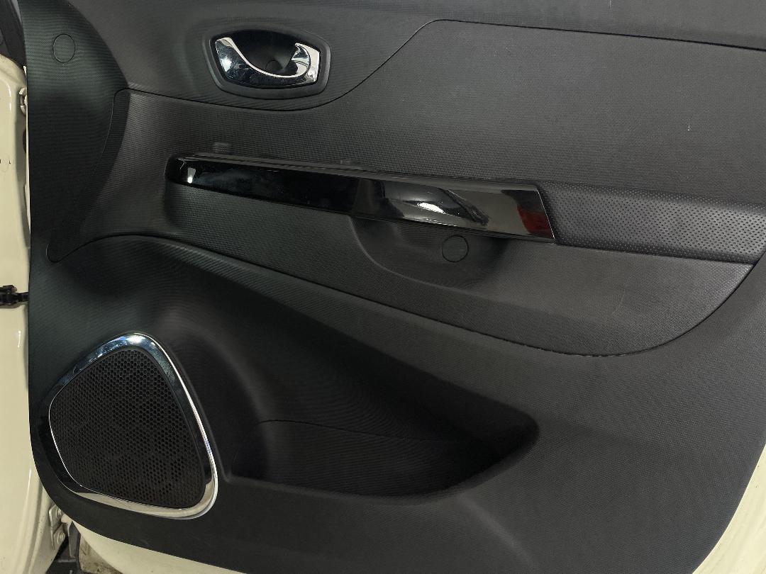 Photo '15' of Renault Captur