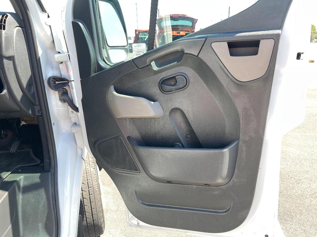 Photo '15' of Renault Master Photo '15' of Renault Master