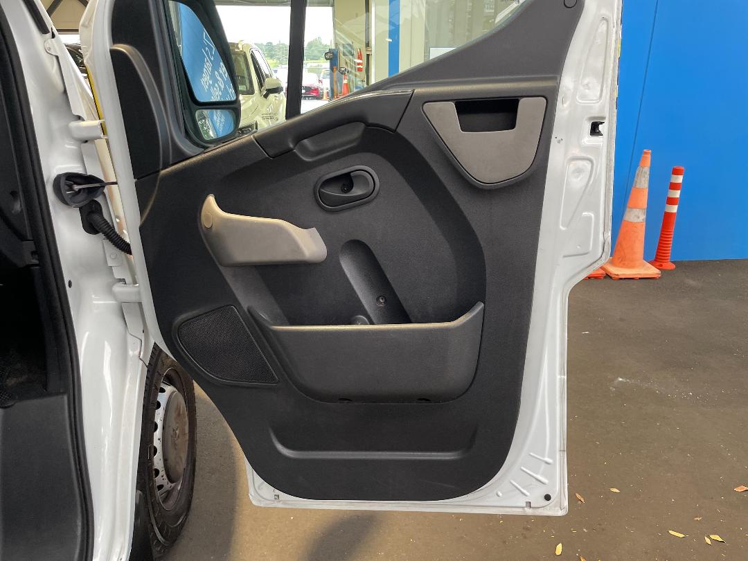 Photo '15' of Renault Master Photo '15' of Renault Master