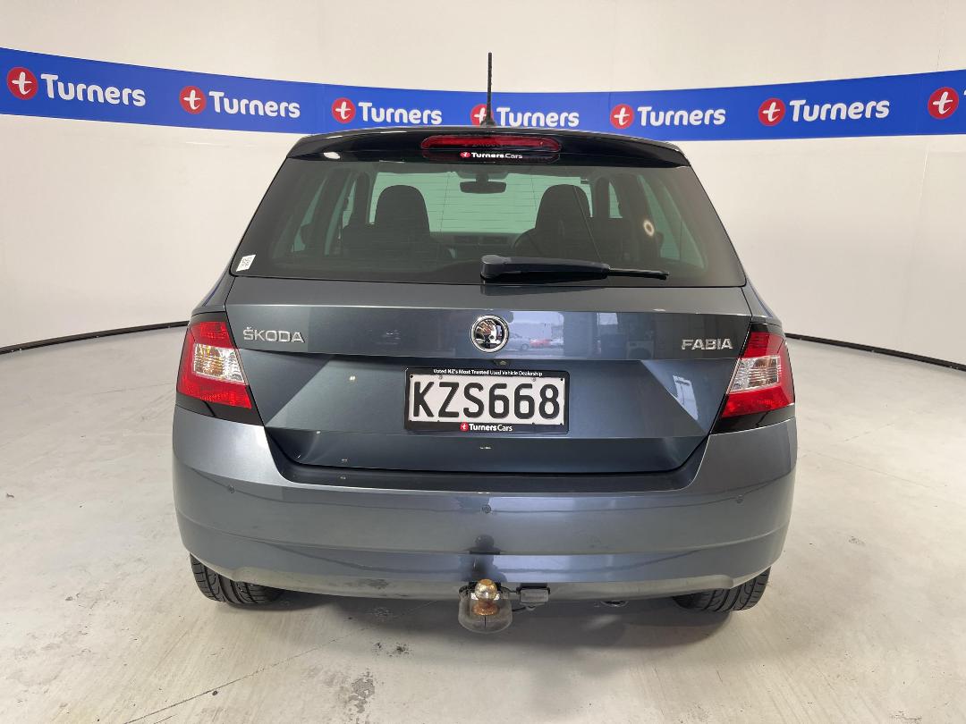 Photo '6' of Skoda Fabia Photo '6' of Skoda Fabia