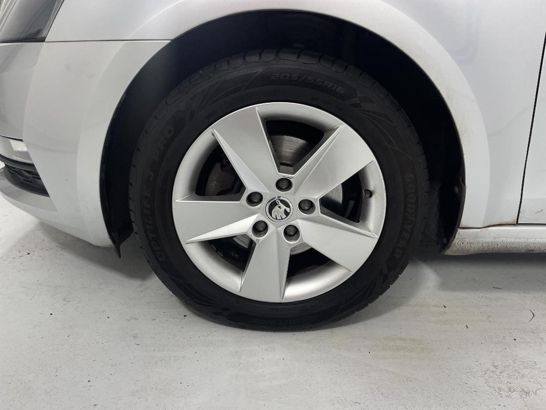 Photo '10' of Skoda Octavia