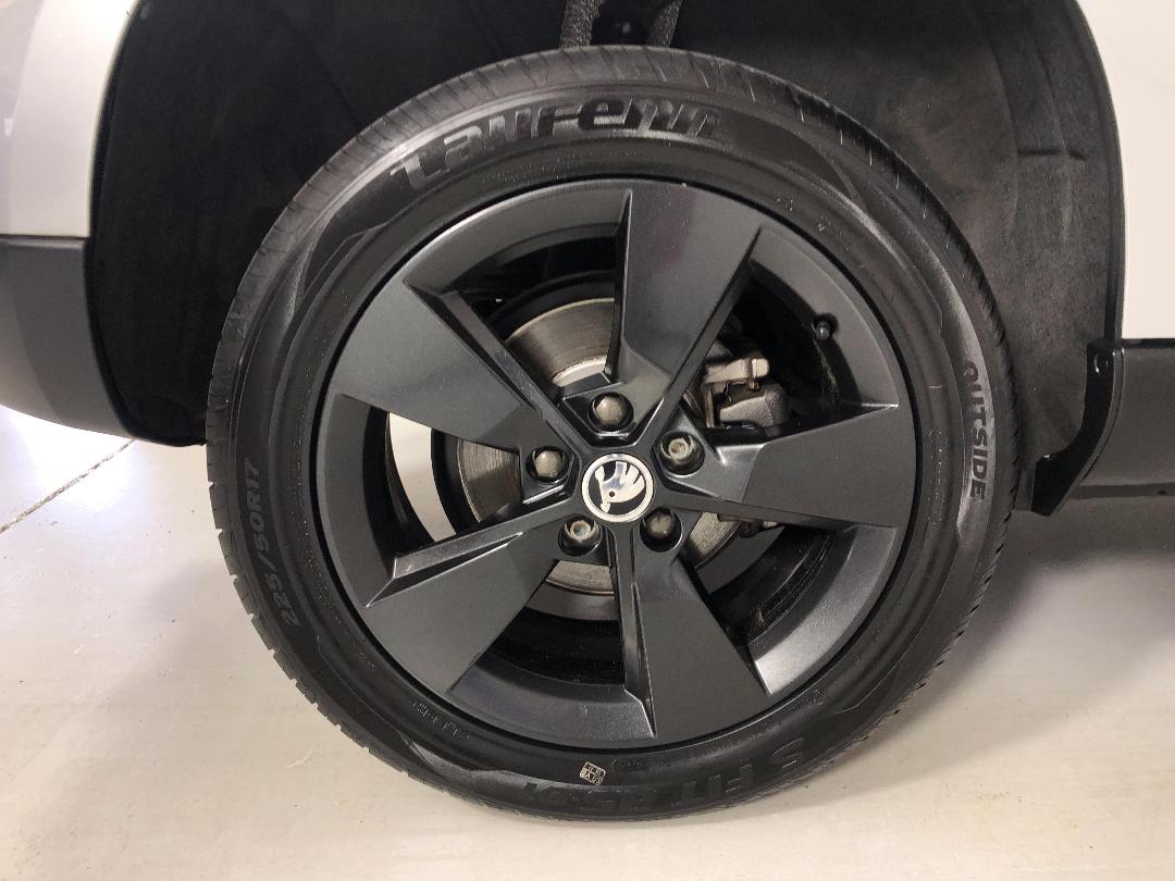 Photo '12' of Skoda Yeti