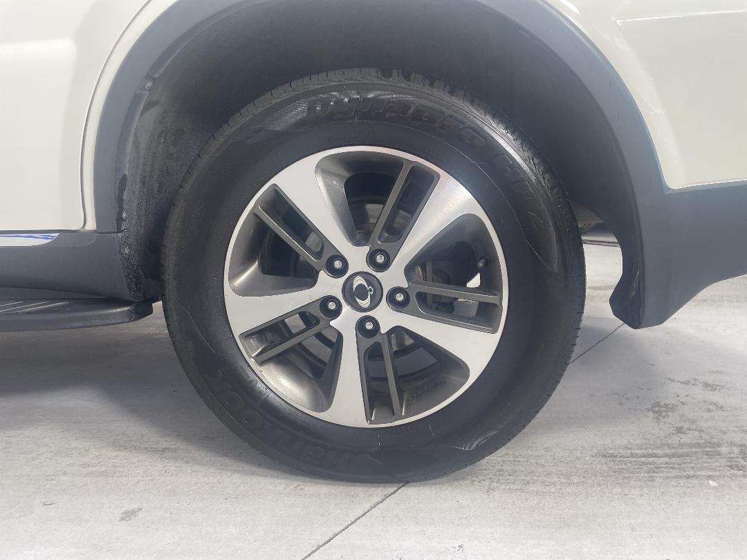 Photo '11' of Ssangyong Rexton