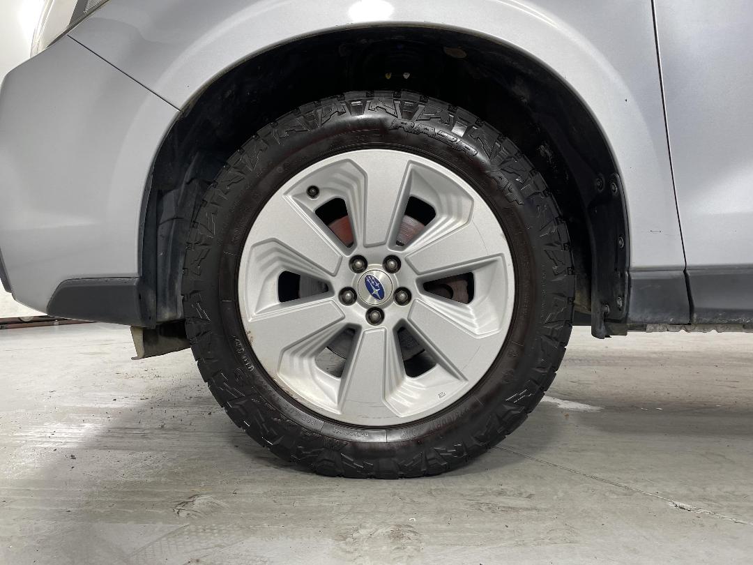 Photo '10' of Subaru Forester Photo '10' of Subaru Forester