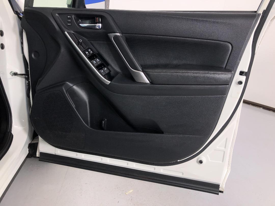 Photo '15' of Subaru Forester Photo '15' of Subaru Forester