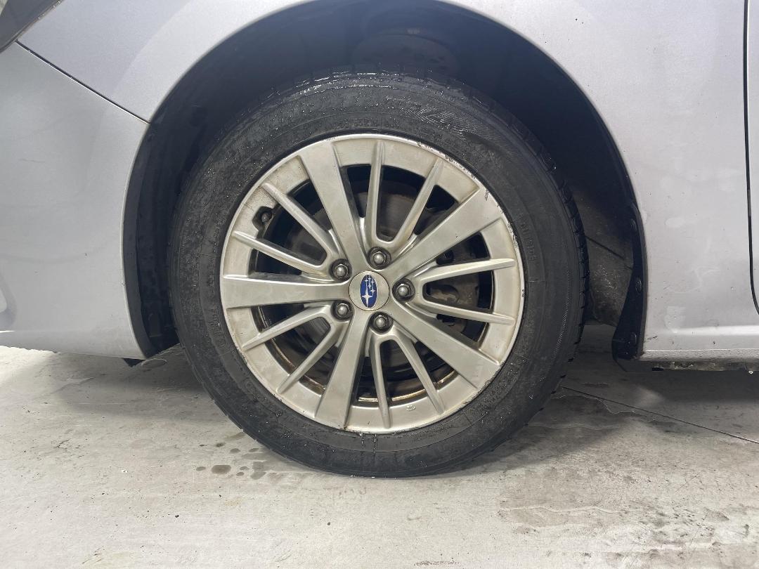 Photo '8' of Subaru Impreza Photo '8' of Subaru Impreza