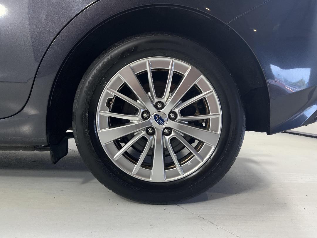 Photo '11' of Subaru Impreza Photo '11' of Subaru Impreza