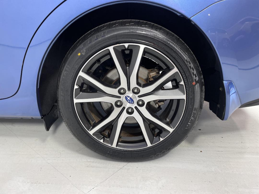 Photo '11' of Subaru Impreza Photo '11' of Subaru Impreza