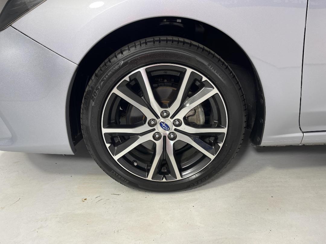 Photo '10' of Subaru Impreza Photo '10' of Subaru Impreza