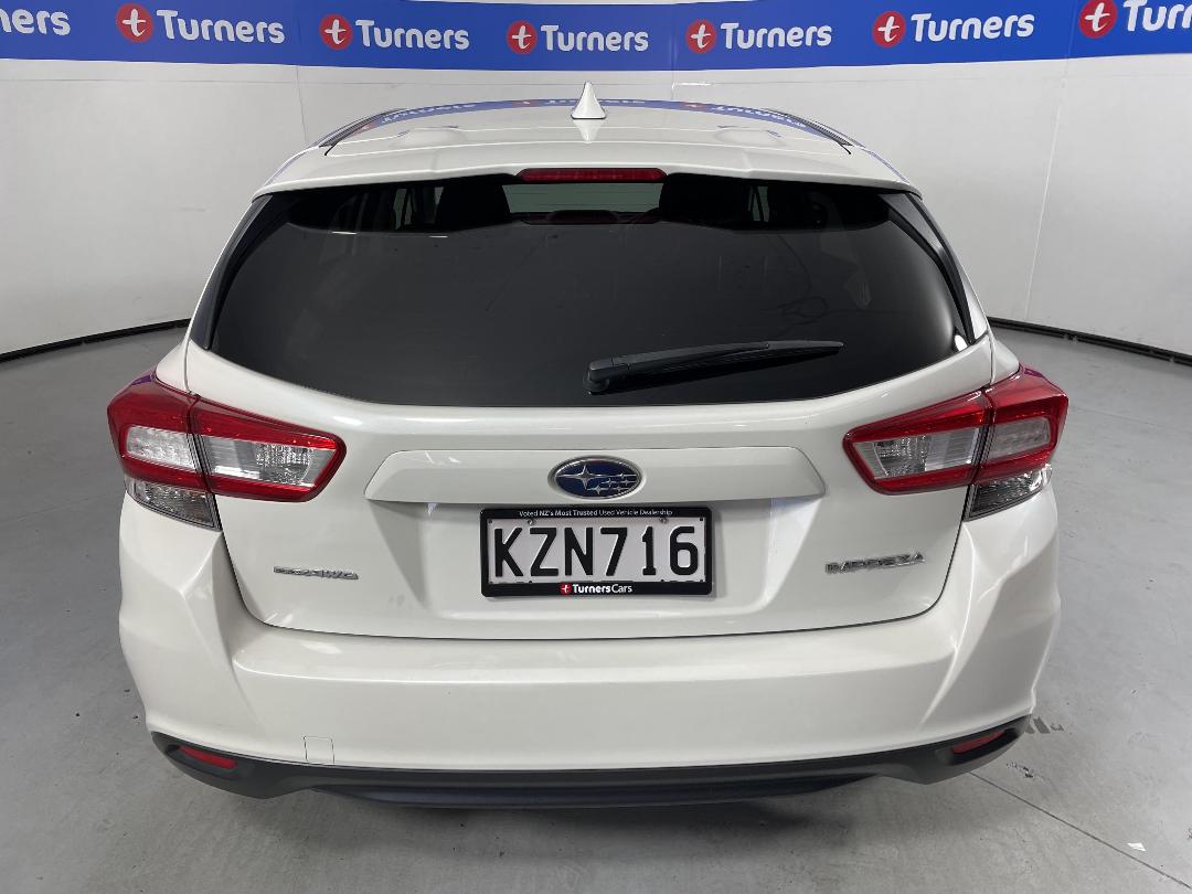 Photo '6' of Subaru Impreza