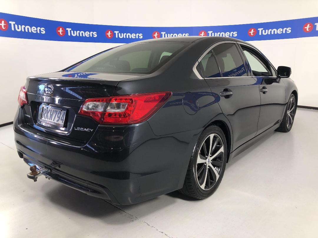 Photo '7' of Subaru Legacy