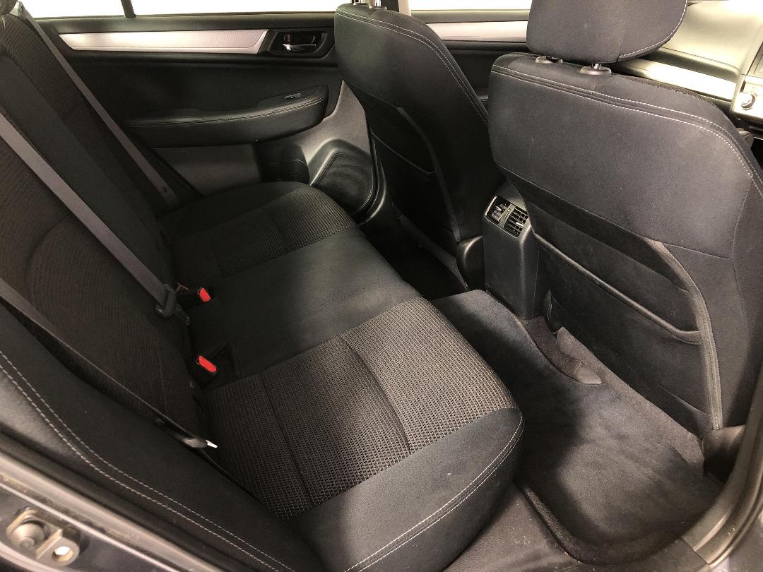 Photo '20' of Subaru Legacy