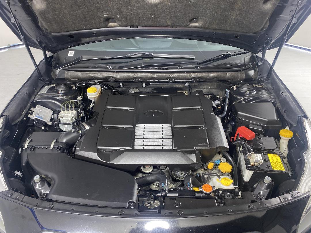 Photo '13' of Subaru Legacy